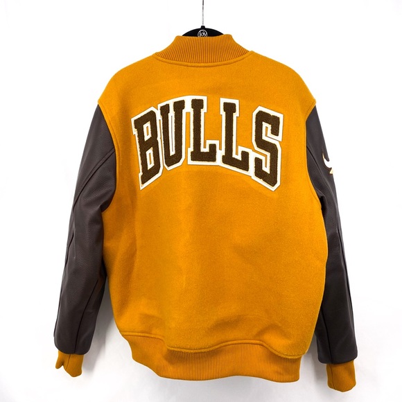 NBA Jackets & Coats Pro Standard Nba Chicago Bulls Varsity Jacket
